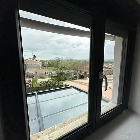 Nyaraló Maison Avec *